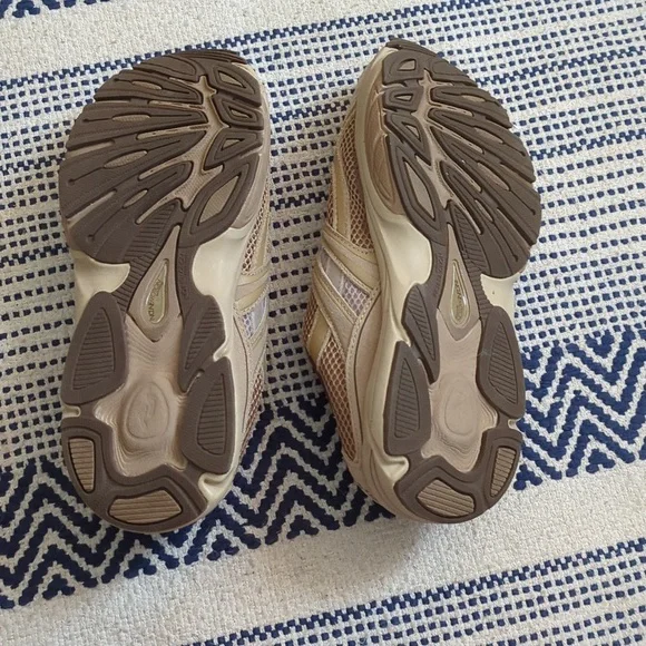 Slip on sneakers - Picture 4 of 9